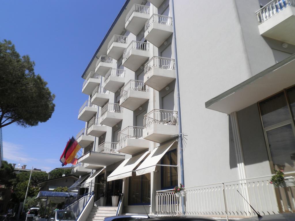 Hotel Umberto Lido di Jesolo Eksteriør billede